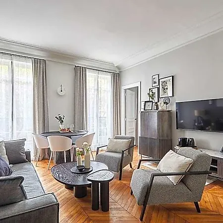 Superb New 1 Bedroom Flat Notre Dame De Paris