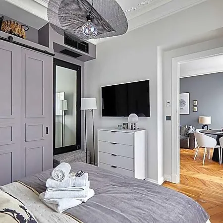 Hotel Superb New 1 Bedroom Flat Notre Dame De